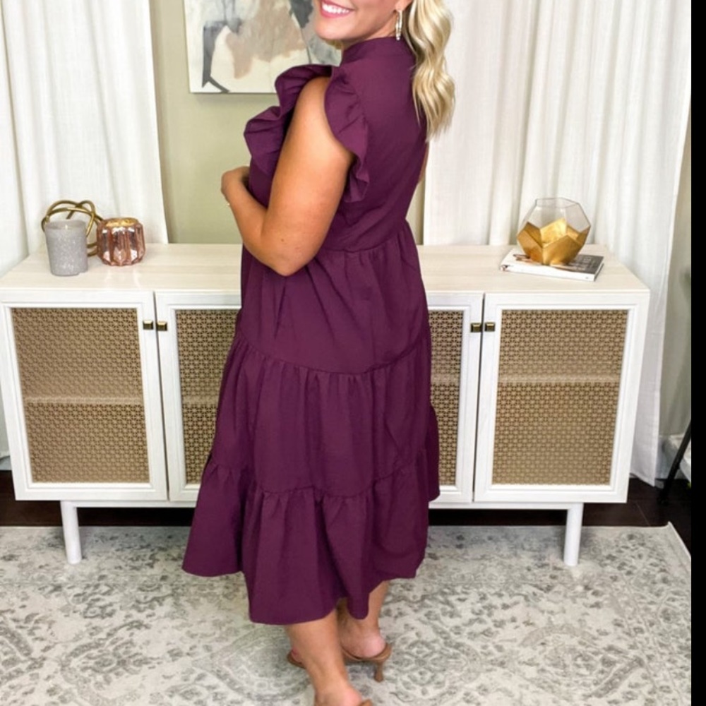 Entro -Plum V-Neck Tier Midi - Picture 3 of 7